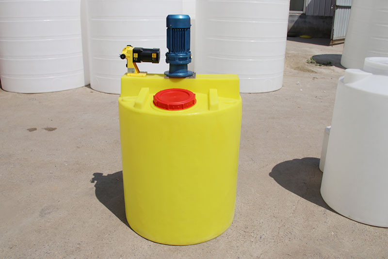 加藥箱設(shè)備-03