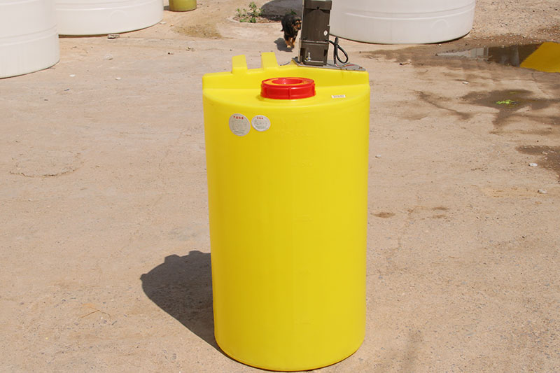 加藥箱設(shè)備-02